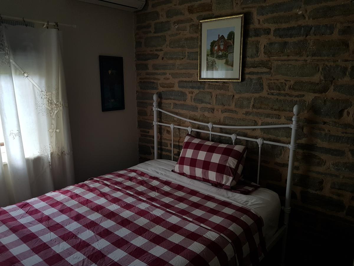 אובורן Amy'S House Bed & Breakfast מראה חיצוני תמונה