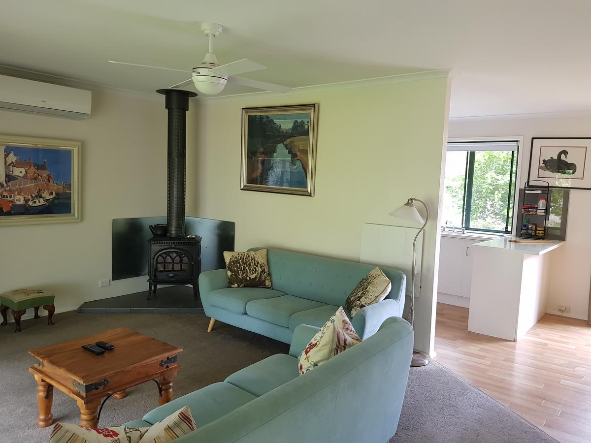 אובורן Amy'S House Bed & Breakfast מראה חיצוני תמונה