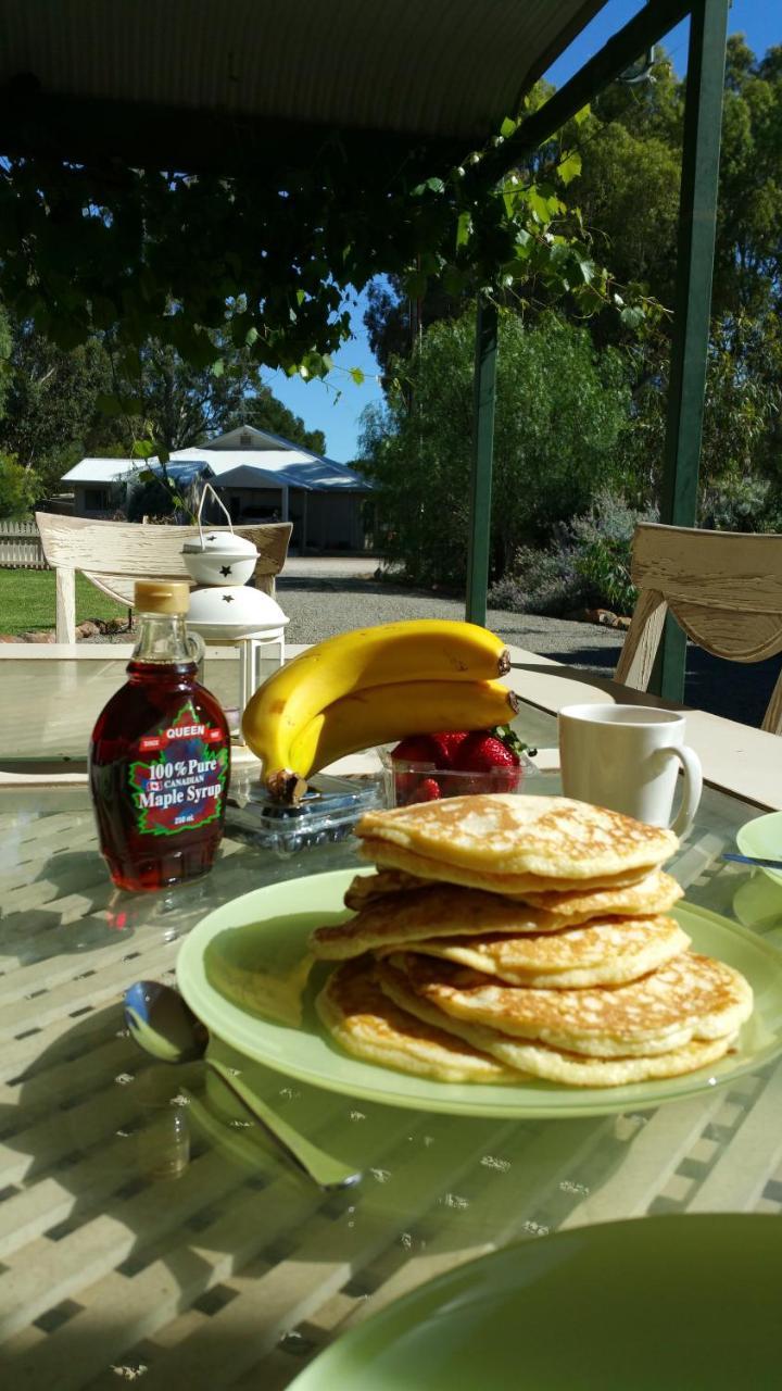 אובורן Amy'S House Bed & Breakfast מראה חיצוני תמונה